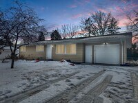 Building Photo - 276 Dawn Ave