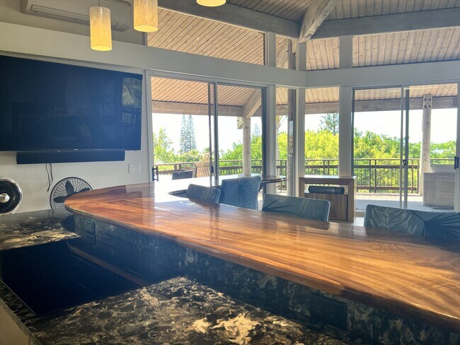 Building Photo - 904 Kupulau Dr