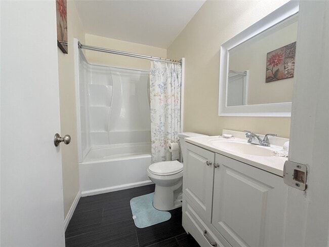 Building Photo - 1149 Barston Ave