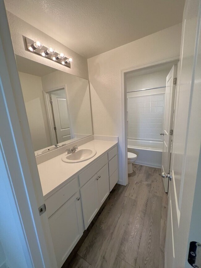 Building Photo - 443 Antares St