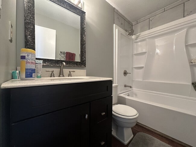 Building Photo - 361 Dupuis Dr