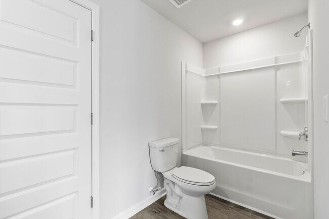 Building Photo - 173 Hoffman Townhome
