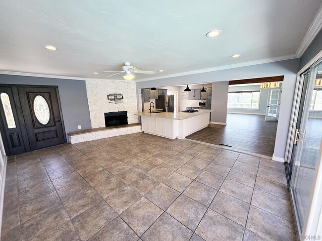 Building Photo - 7930 Cinnabar Dr
