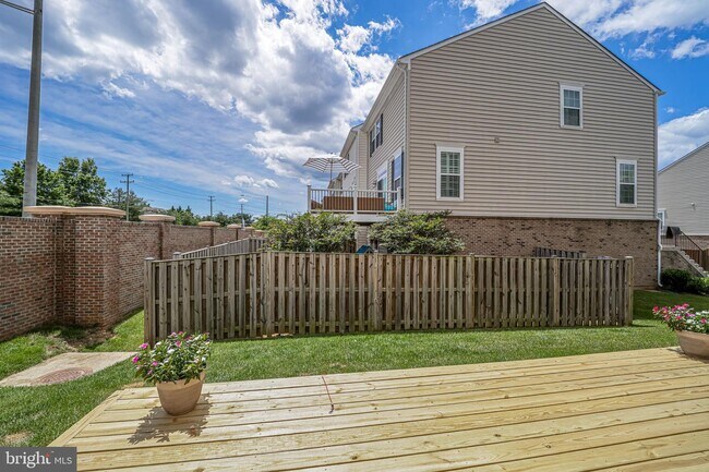 Building Photo - 6262 Summit Point Ct