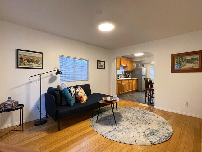 Building Photo - 126 Hackett Pl