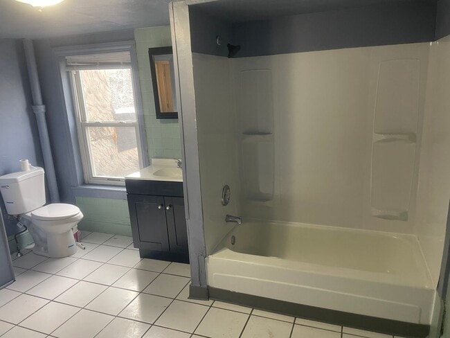 Building Photo - New and affordable