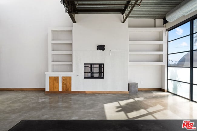 Building Photo - 1534 17th St