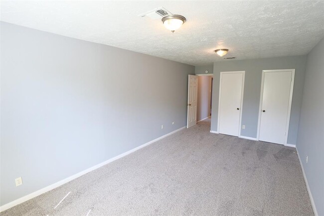 Building Photo - 16423 Quailynn Dr