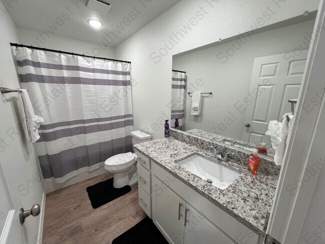 Building Photo - 2131 Bobwhite Ct
