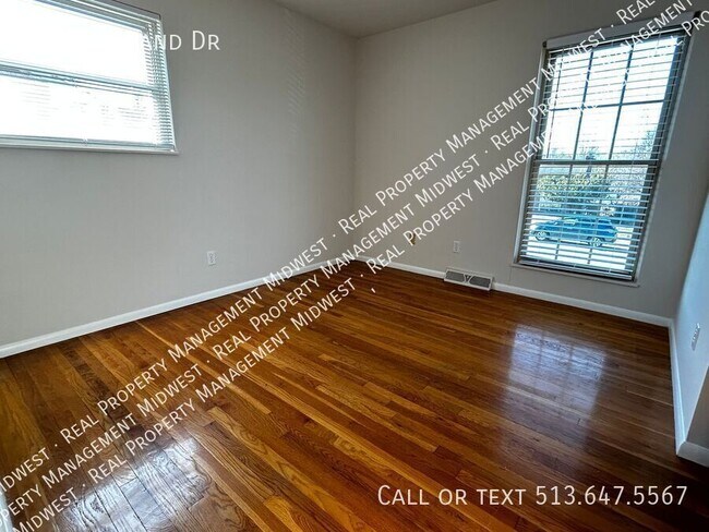 Building Photo - 812 Eastland Dr