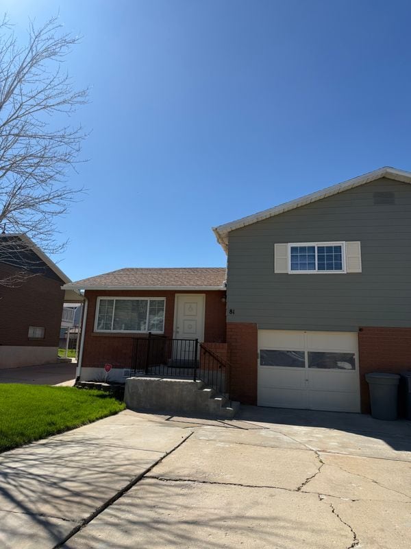 Building Photo - 81 W 300 N