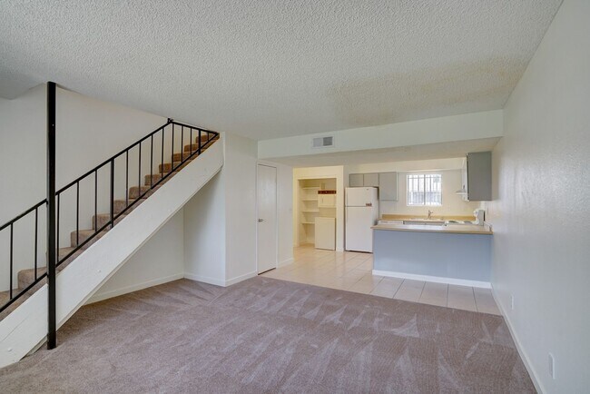 Building Photo - 3536 Rio Robles Dr