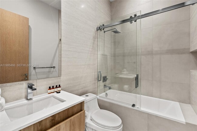 Building Photo - 245 NE 116th St