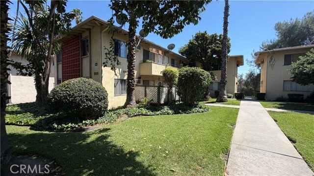 Building Photo - 866 W El Repetto Dr