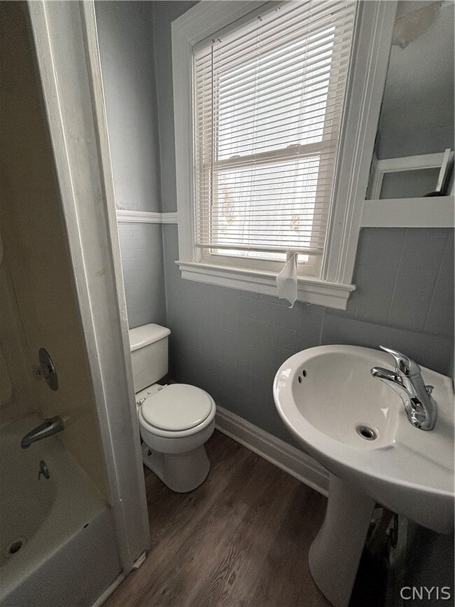 Building Photo - 116 S Hamilton St