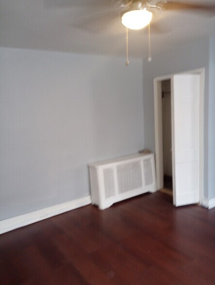 Building Photo - 5724 Malvern Ave