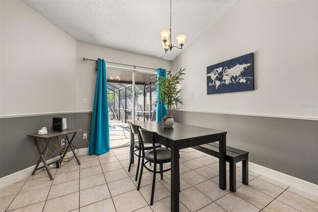 Building Photo - 3045 Bloomsbury Dr