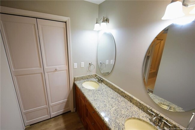 Building Photo - 213 Lofton Dr
