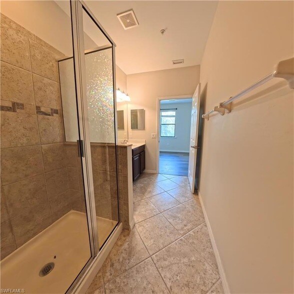 Building Photo - 3772 Pino Vista Way