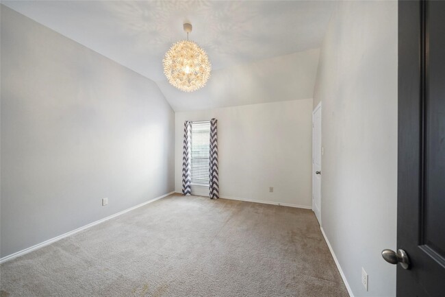 Building Photo - 2886 Woodland Glen Ln