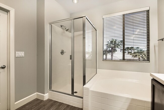 Building Photo - Rare 5 Bdrm home in the Ladera community of Summerlin!