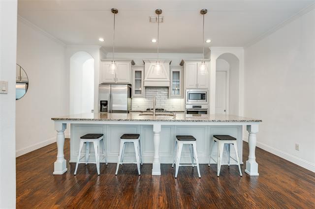 Building Photo - 3110 Pavonia Dr