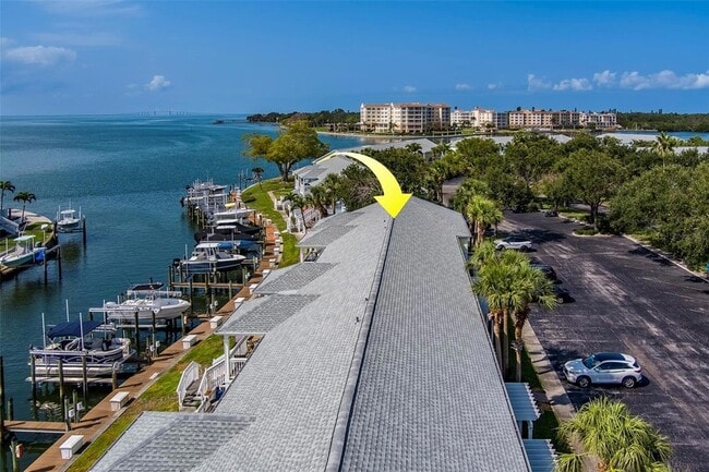 Building Photo - 5196 Beach Dr SE