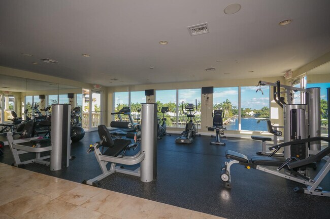 Building Photo - 3033 Waterside Cir