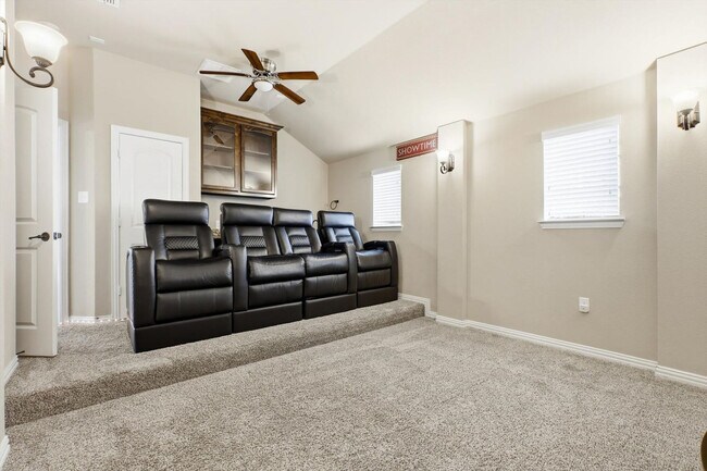 Building Photo - 1370 Pelican Dr