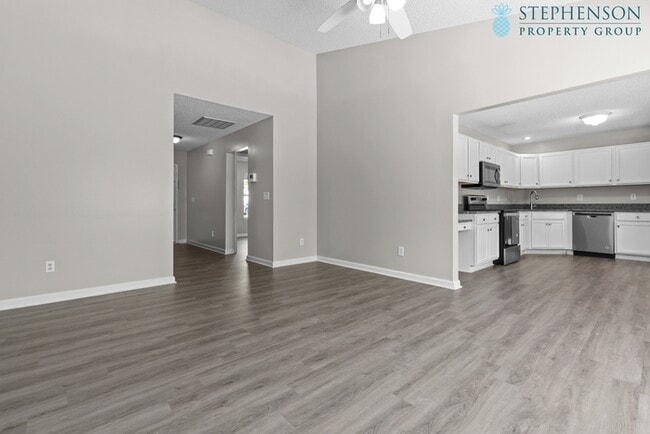 Building Photo - 128 Pennbrook Ln