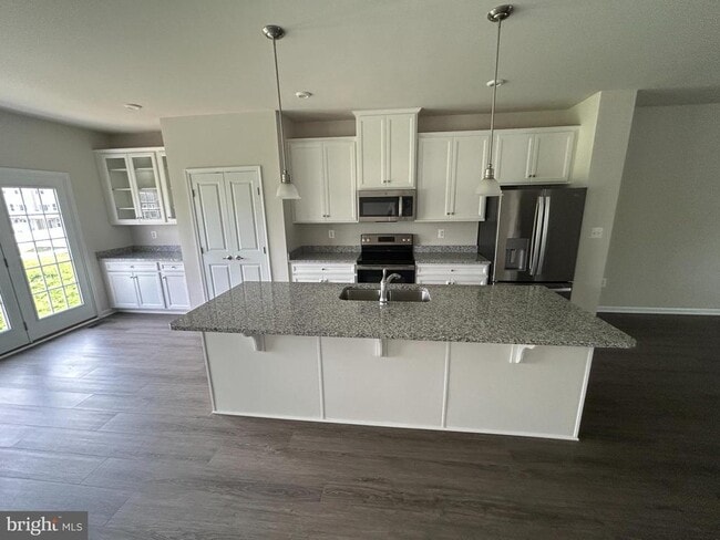 Building Photo - 36072 Coyote Trail