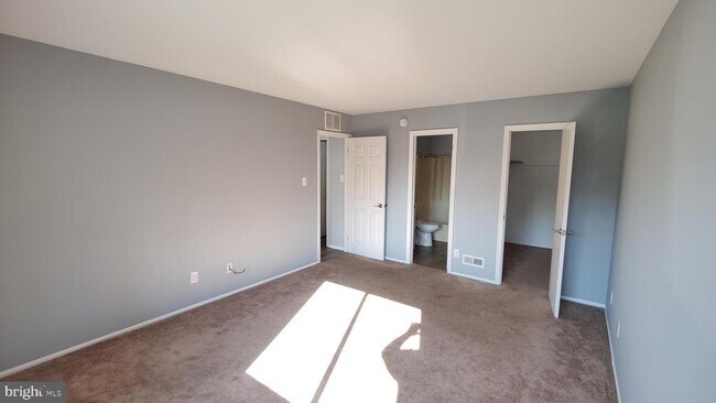 Building Photo - 1602 Britton Pl