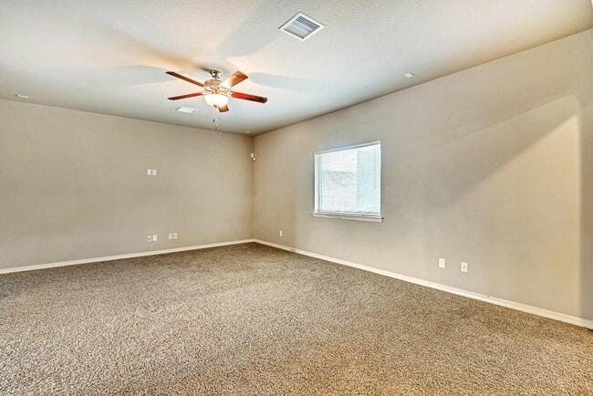 Building Photo - 3873 Loma Brisa Dr