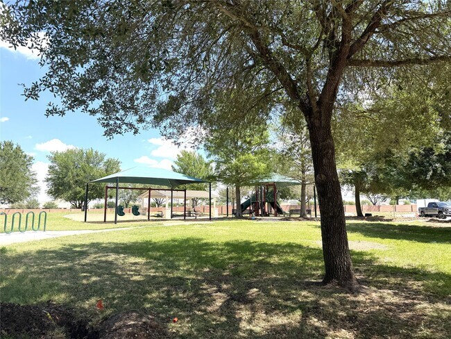 Building Photo - 21411 Venture Park Dr