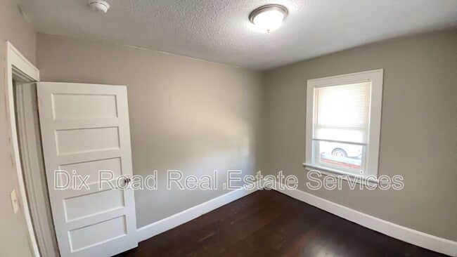 Building Photo - 306 Hudson Ave