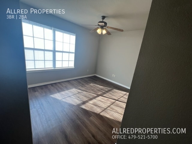 Building Photo - 1712 N Chestnut Ave