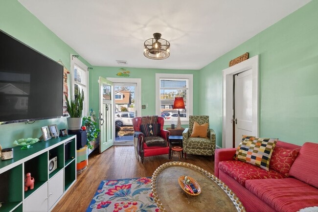 Building Photo - 777 Marvin Ave