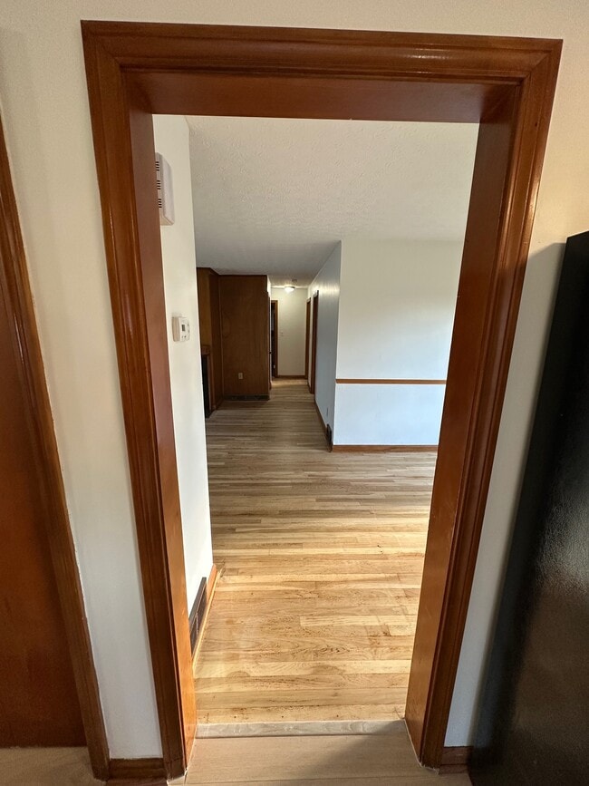 Building Photo - 3637 Sunset Dr