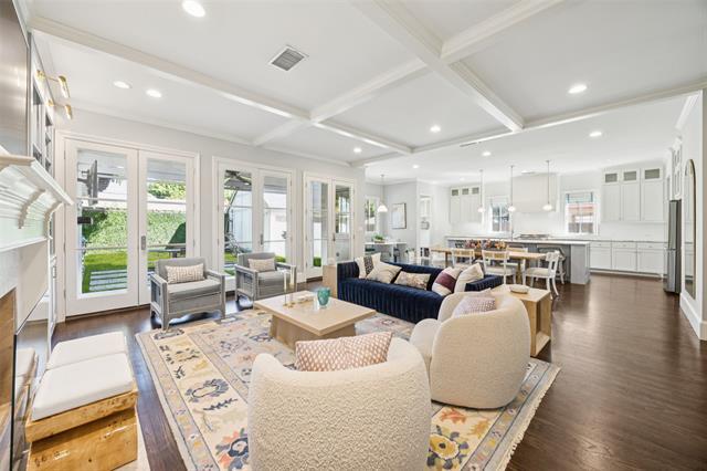 Building Photo - 6435 Glenrose Ct