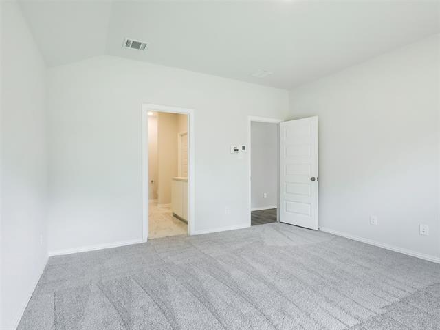 Building Photo - 1805 St James Pl Ln