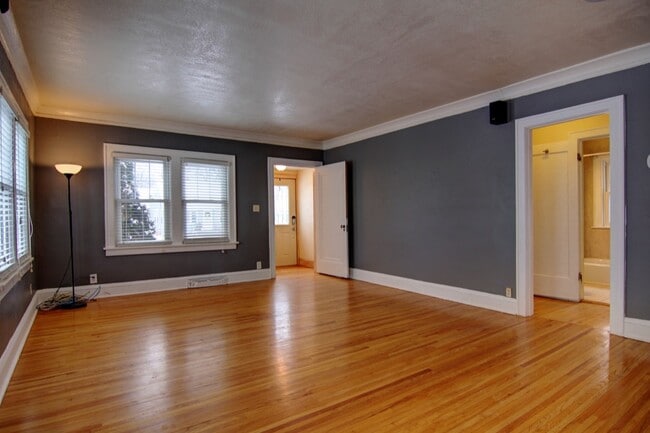 Living room - 5427 Xerxes Ave S