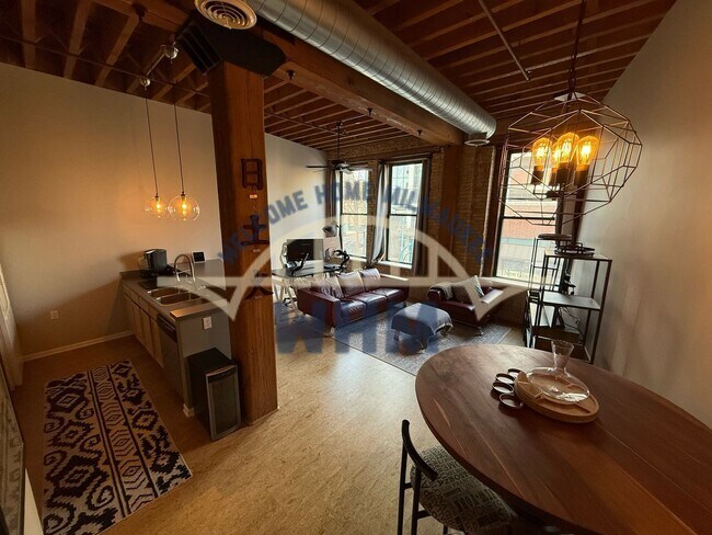 Building Photo - 141 N Water St