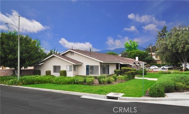 Building Photo - 1511 S Santa Anita Ave