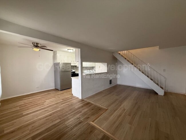 Building Photo - 457 James Ct