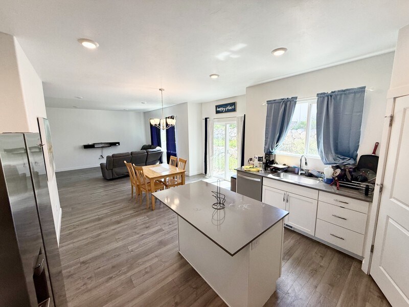 Building Photo - 3819 Greeley Cir