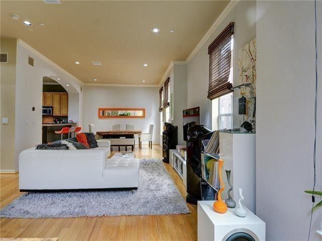 Building Photo - 4327 Buena Vista St