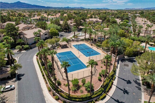 Building Photo - 2050 W Warm Springs Rd