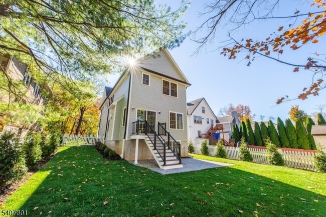 Building Photo - 15 Prospect Pl