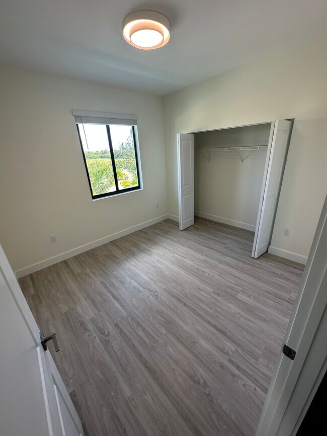 Building Photo - 9970 NW 129th Ter