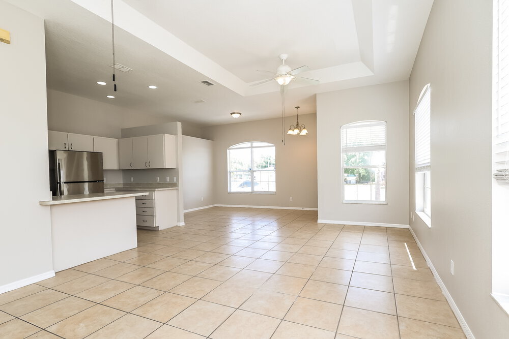 Building Photo - 504 N 7th St